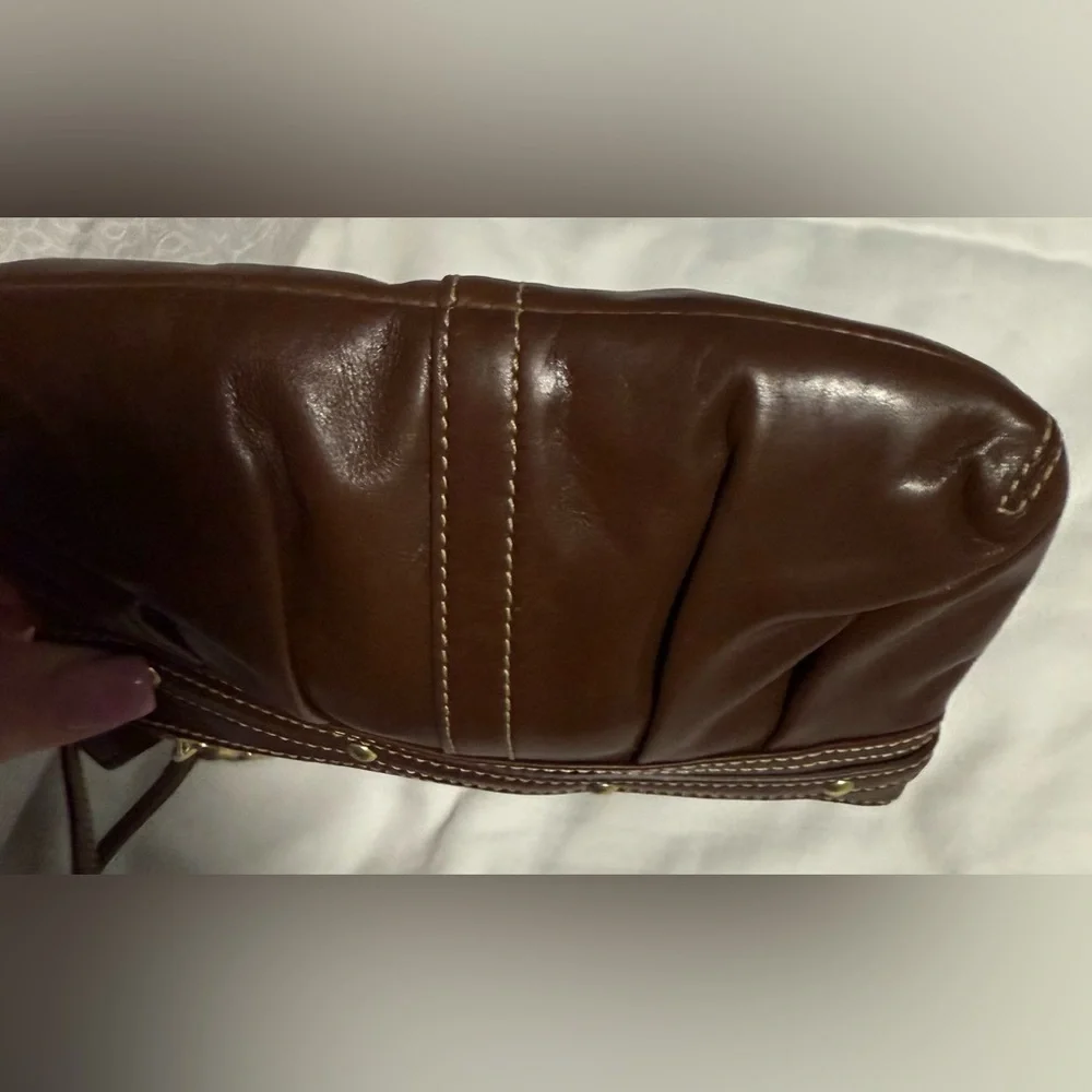 Coach Vintage Brown Leather Clutch/Wristlet with Gold Hardware/hangtag